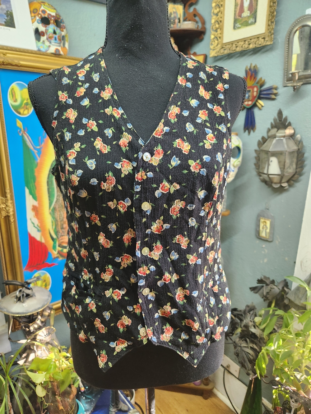 90's Black Floral Button-Front Women's Vest